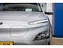Hyundai Kona Electric EV Premium 64 kWh | Camera | Head-up | Leder | Apple Carplay/Android Auto | Audio installatie premium | Cruise adaptief | Stoelverwarming | Achteruitrijcamera | Apple Carplay/Android Auto|telefoonintegratie premium | Audio installatie premium