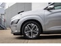 Hyundai Kona Electric EV Premium 64 kWh | Camera | Head-up | Leder | Apple Carplay/Android Auto | Audio installatie premium | Cruise adaptief | Stoelverwarming | Achteruitrijcamera | Apple Carplay/Android Auto|telefoonintegratie premium | Audio installatie premium