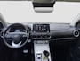 Hyundai Kona Electric EV Pure 64 kWh 204pk | Camera | Carplay | Adaptive cruise controle | Keyless entry | 17'' Velgen | Parkeersensoren | Trekhaak