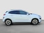 Hyundai Kona Electric EV Pure 64 kWh 204pk | Camera | Carplay | Adaptive cruise controle | Keyless entry | 17'' Velgen | Parkeersensoren | Trekhaak
