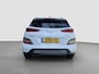 Hyundai Kona Electric EV Pure 64 kWh 204pk | Camera | Carplay | Adaptive cruise controle | Keyless entry | 17'' Velgen | Parkeersensoren | Trekhaak