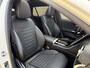 Mercedes-Benz C-klasse 300 e AMG Line 313pk | Panoramadak | Leder | Trekhaak wegklapbaar | 360 camera | Laser LED | Keyless | Memory | Stoelverwarming&koeling | Cruise control | Head up | Sfeerverlichting | Widescreen | Volledig onderhouden