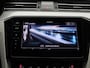 Volkswagen Passat Variant 1.4 TSI PHEV GTE Business 218 PK| Dealeronderhouden | Panoramadak | Navigatie Pro | Trekhaak | 360 Camera | Head-Updisplay | Stoelverwarming Voor & Achter | Stuurwielverwarming | Achterklep Elektrisch