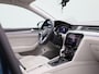 Volkswagen Passat Variant 1.4 TSI PHEV GTE Business 218 PK| Dealeronderhouden | Panoramadak | Navigatie Pro | Trekhaak | 360 Camera | Head-Updisplay | Stoelverwarming Voor & Achter | Stuurwielverwarming | Achterklep Elektrisch