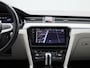 Volkswagen Passat Variant 1.4 TSI PHEV GTE Business 218 PK| Dealeronderhouden | Panoramadak | Navigatie Pro | Trekhaak | 360 Camera | Head-Updisplay | Stoelverwarming Voor & Achter | Stuurwielverwarming | Achterklep Elektrisch