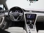 Volkswagen Passat Variant 1.4 TSI PHEV GTE Business 218 PK| Dealeronderhouden | Panoramadak | Navigatie Pro | Trekhaak | 360 Camera | Head-Updisplay | Stoelverwarming Voor & Achter | Stuurwielverwarming | Achterklep Elektrisch