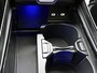 Mercedes-Benz C-klasse 300 e Business Solution | Warmtewerend, donkergetint glas | Trekhaak | Panoramaschuifdak | GUARD 360° Plus | Sierdelen diamantpatroon zilvergrijs | Sfeerverlichting | Smartphone-integratie |