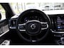 Volvo V60 T6 Plug-in hybrid AWD Ultra Dark | Elektrisch verstelbare voorstoelen met memory | 360 graden camera | Blind spot | Verwarmbare voorstoelen en achterbank | Android Auto/Apple CarPlay | Adaptieve cruis controle | Keyless Entry