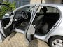Toyota Yaris 1.0 VVTi Acces / 5 DEUREN / ZUINIG / AIRCO / APK SEPTEMBER 2027