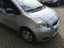 Toyota Yaris 1.0 VVTi Acces / 5 DEUREN / ZUINIG / AIRCO / APK SEPTEMBER 2026