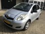 Toyota Yaris 1.0 VVTi Acces / 5 DEUREN / ZUINIG / AIRCO / APK SEPTEMBER 2026