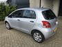 Toyota Yaris 1.0 VVTi Acces / 5 DEUREN / ZUINIG / AIRCO / APK SEPTEMBER 2026