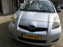 Toyota Yaris 1.0 VVTi Acces / 5 DEUREN / ZUINIG / AIRCO / APK SEPTEMBER 2026