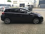 Toyota Auris 1.8 Hybrid Aspiration / PANO / CAMERA / NAVI / APK 2027 / NWE MODEL
