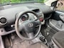 Toyota Aygo 1.0-12V Cool / 5 DEURS / ZUINIG / KM+NAP / METALLIC / APK JUNI 2027