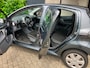 Toyota Aygo 1.0-12V Cool / 5 DEURS / ZUINIG / KM+NAP / METALLIC / APK JUNI 2027