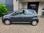 Toyota Aygo 1.0-12V Cool / 5 DEURS / ZUINIG / KM+NAP / METALLIC / APK JUNI 2027