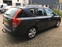 Kia Ceed Cee'd Sporty Wagon 1.4 CVVT Navigator Plus Pack / CLIMATE / CRUISE / TREKHAAK / APK MEI 2027 / ALU VELGN