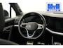 Volkswagen Touareg 3.0 TSi eHybrid 4MOTION R|FULL OPTIONS!
