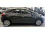 Toyota Auris 1.4-16V Sol
