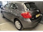 Toyota Auris 1.4-16V Sol
