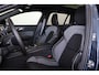 Volvo V60 T6 Recharge AWD Plus Dark - Panorama/schuifdak - IntelliSafe Assist & Surround - 360º Camera - Harman/Kardon audio - Verwarmde voorstoelen, stuur & achterbank - Parkeersensoren voor & achter - Elektr. bedienb. voorstoelen met geheugen - Head up display - Extra getint glas - 19' LMV