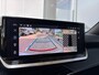 Peugeot 2008 Allure Pack 1.2 Hybrid 145pk e-DCS6 | STOELVERW. | ADAPTIVE CRUISE | KEYLESS ENTRY | 360° CAMERA | DODEHOEKBEW. | NAVI | LEDER/STOF |