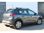 Dacia Sandero Stepway 1.0 TCe 90 Comfort | Navigatie | Camera achter | 4 seizoensbanden |