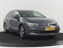 Volkswagen Golf 1.5 TSI Active Life | Trekhaak | Stoelverwarming | Carplay | Sfeerverlichting | Navigatie | Adaptive cruise | Parkeerhulp | Stuurverwarming | Bluetooth | Climate control