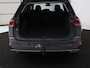 Volkswagen Golf 1.5 TSI Active Life | Trekhaak | Stoelverwarming | Carplay | Sfeerverlichting | Navigatie | Adaptive cruise | Parkeerhulp | Stuurverwarming | Bluetooth | Climate control