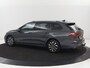 Volkswagen Golf 1.5 TSI Active Life | Trekhaak | Stoelverwarming | Carplay | Sfeerverlichting | Navigatie | Adaptive cruise | Parkeerhulp | Stuurverwarming | Bluetooth | Climate control