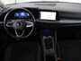 Volkswagen Golf 1.5 TSI Active Life | Trekhaak | Stoelverwarming | Carplay | Sfeerverlichting | Navigatie | Adaptive cruise | Parkeerhulp | Stuurverwarming | Bluetooth | Climate control