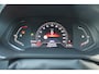 Renault Captur 1.3 TCe 140 PK Intens | Camera achter en sensoren voor | 18" LM Velgen |