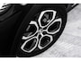 Renault Captur 1.3 TCe 140 PK Intens | Camera achter en sensoren voor | 18" LM Velgen |