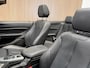 BMW 2-Serie Cabrio M235i - AUTOMAAT - PARELMOER WIT - LEER - NAVIGATIE - HARMAN KARDON - M PERFORMANCE UITLAAT
