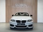 BMW 2-Serie Cabrio M235i - AUTOMAAT - PARELMOER WIT - LEER - NAVIGATIE - HARMAN KARDON - M PERFORMANCE UITLAAT