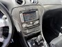 Ford Mondeo Wagon 2.0-16V Limited / NL-Auto / Vol-Leder / Stoelverwarming / Cruise-Control / Climate-Control / Radio-Bluetooth / Navi / PDC V+A / 16'' LMV / All-Season / ENZ.