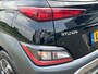Hyundai Kona 1.6 GDI HEV 141pk Fashion | Carplay | Climate | Adapt. Cruise | Velgen | Premium Audio | Head-up Display | Keyless entry | Parkeersensoren | Navigatie | Climate controle