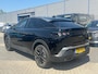 Peugeot 3008 1.2 Hybrid 136 Allure Camera | Digitaal Dashboard | Leder/Stof | 19" Lichtmetaal | LED | Parkeersensoren | Achteruitrijcamera | Apple Carplay/Android Auto|telefoonintegratie premium | DAB ontvanger