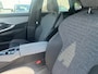 Peugeot 3008 1.2 Hybrid 136 Allure Camera | Digitaal Dashboard | Leder/Stof | 19" Lichtmetaal | LED | Parkeersensoren | Achteruitrijcamera | Apple Carplay/Android Auto|telefoonintegratie premium | DAB ontvanger