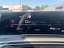 Peugeot 3008 1.2 Hybrid 136 Allure Camera | Digitaal Dashboard | Leder/Stof | 19" Lichtmetaal | LED | Parkeersensoren | Achteruitrijcamera | Apple Carplay/Android Auto|telefoonintegratie premium | DAB ontvanger