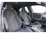 Opel Mokka-e Electric 54 kWh 281pk GSE | Unieke uitvoering | Alcantara sportstoelen | 20" Lichtmetalen velgen |  | Sperdifferentieel | Alcon remschijven met gele remklauwen | Navigatie | Stoel- en Stuurverwarming | Camera | Adapt. Cruise control | Zwart dak en motorkap