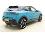 Opel Mokka-e Electric 54 kWh 281pk GSE | Unieke uitvoering | Alcantara sportstoelen | 20" Lichtmetalen velgen |  | Sperdifferentieel | Alcon remschijven met gele remklauwen | Navigatie | Stoel- en Stuurverwarming | Camera | Adapt. Cruise control | Zwart dak en motorkap