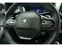 Peugeot 2008 1.2 Turbo GT Pack 155pk Automaat | Navigatie | Dealer onderhouden | Adaptive Cruise control | Camera | Parkeersensoren | Trekhaak | Keyless Entry + Start | 18" LMV