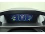 Peugeot 2008 1.2 Turbo GT Pack 155pk Automaat | Navigatie | Dealer onderhouden | Adaptive Cruise control | Camera | Parkeersensoren | Trekhaak | Keyless Entry + Start | 18" LMV