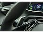 Peugeot 2008 1.2 Turbo GT Pack 155pk Automaat | Navigatie | Dealer onderhouden | Adaptive Cruise control | Camera | Parkeersensoren | Trekhaak | Keyless Entry + Start | 18" LMV