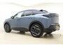 Peugeot E-3008 GT Long Range 97 kWh 230 Pk | OP VOORRAAD | UNIEK | WLTP 680 Actieradius | Trekhaak | Panoramisch Schuif/Kantel Dak | Alcantara Executive Interior