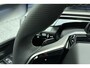 Peugeot E-3008 GT Long Range 97 kWh 230 Pk | OP VOORRAAD | UNIEK | WLTP 680 Actieradius | Trekhaak | Panoramisch Schuif/Kantel Dak | Alcantara Executive Interior