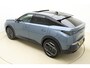 Peugeot E-3008 GT Long Range 97 kWh 230 Pk | OP VOORRAAD | UNIEK | WLTP 680 Actieradius | Trekhaak | Panoramisch Schuif/Kantel Dak | Alcantara Executive Interior