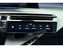 Peugeot E-3008 GT Long Range 97 kWh 230 Pk | OP VOORRAAD | UNIEK | WLTP 680 Actieradius | Trekhaak | Panoramisch Schuif/Kantel Dak | Alcantara Executive Interior